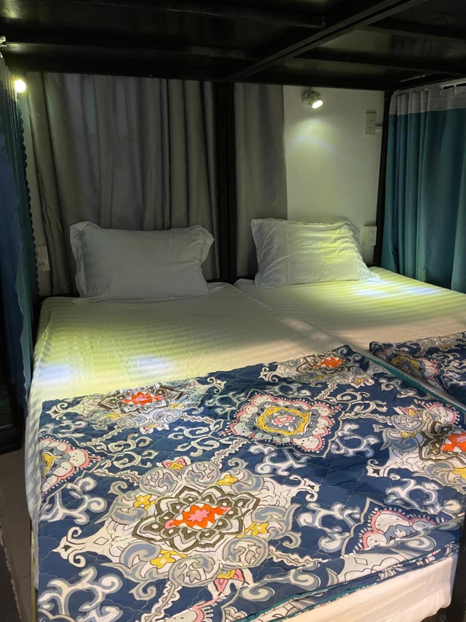 Friendly House Hostel Hue Exterior photo