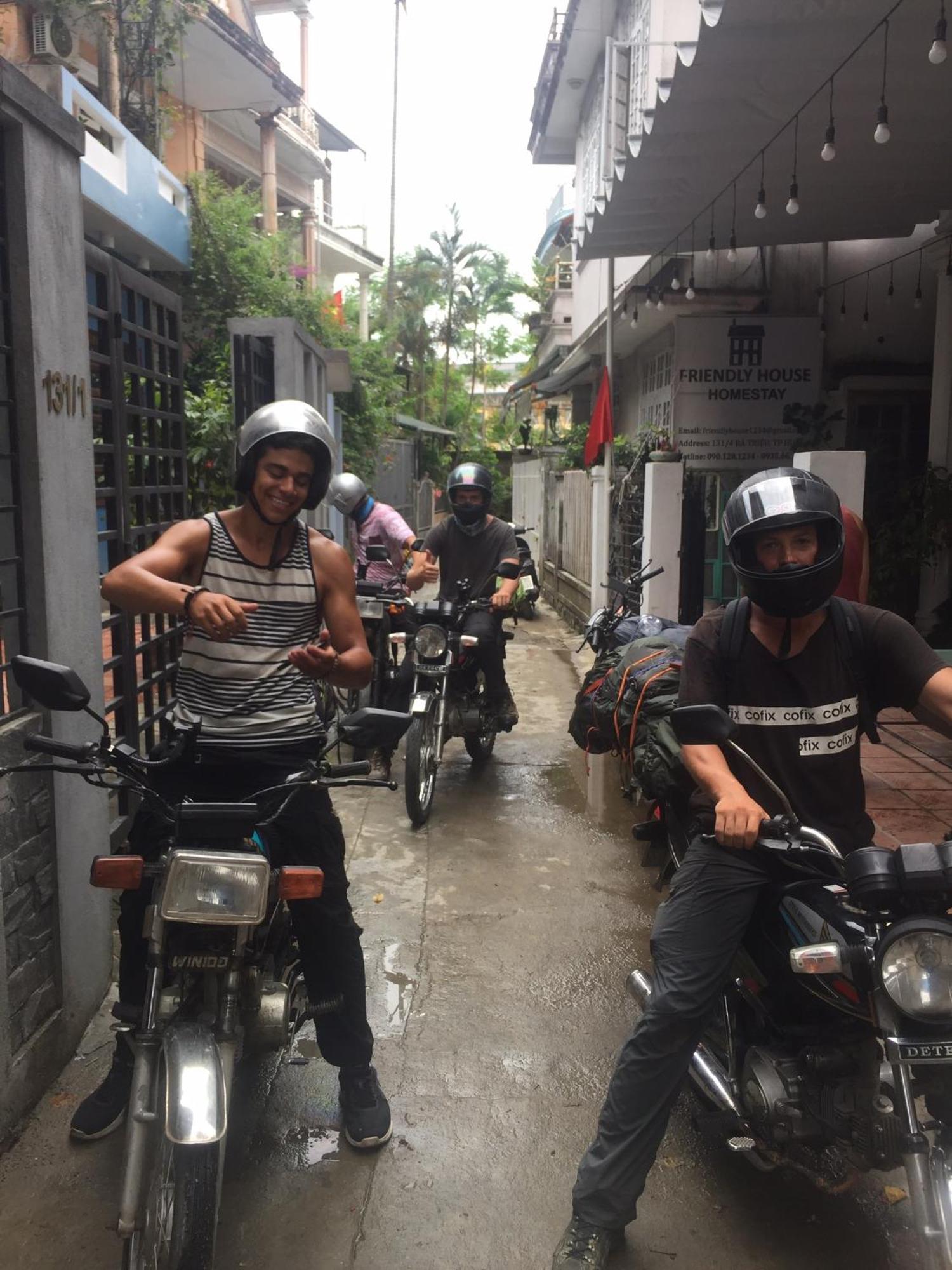 Friendly House Hostel Hue Exterior photo